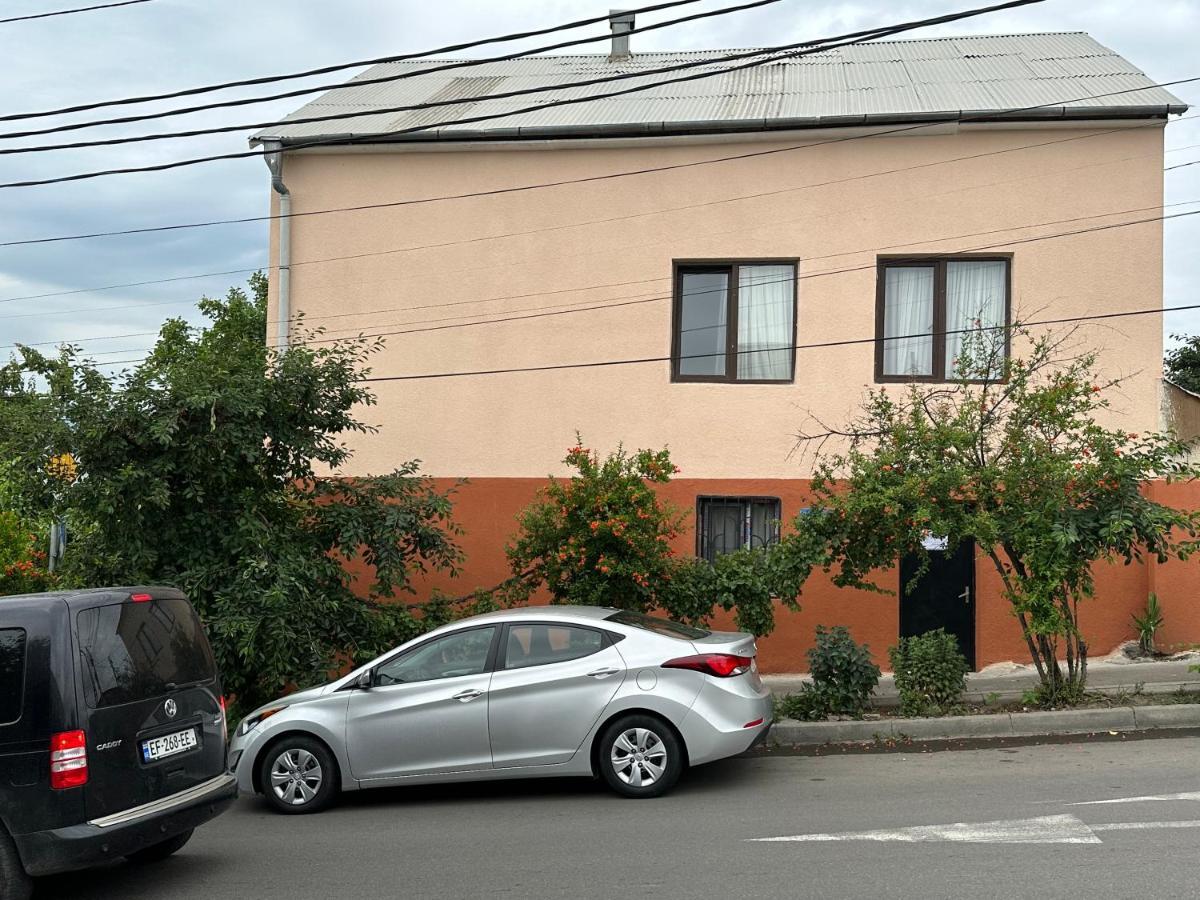 Family Guesthouse - Macharashvili Tbilisi Exterior foto