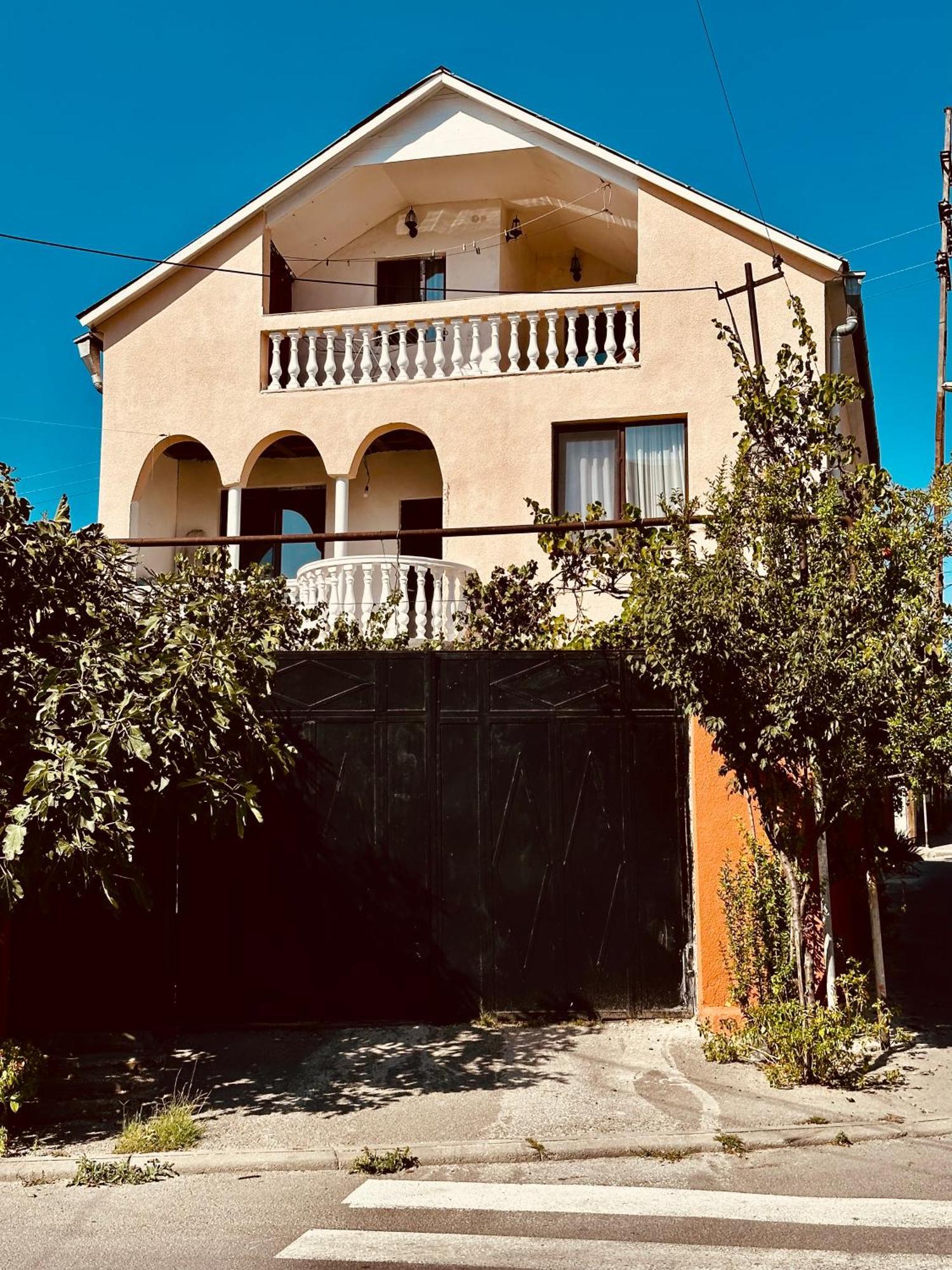 Family Guesthouse - Macharashvili Tbilisi Exterior foto